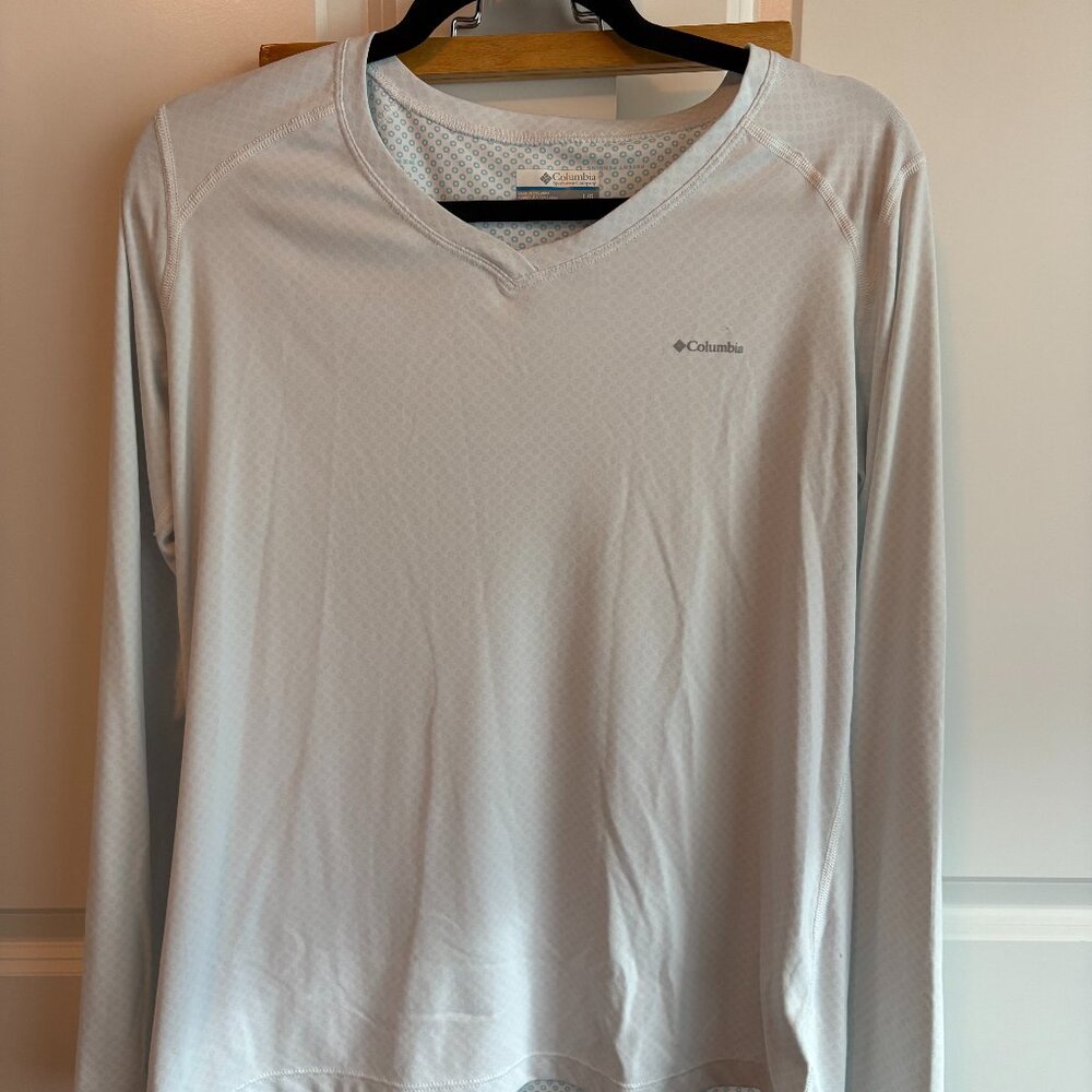 Columbia brand cool moisture wicking top